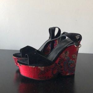 Chinese style wedges